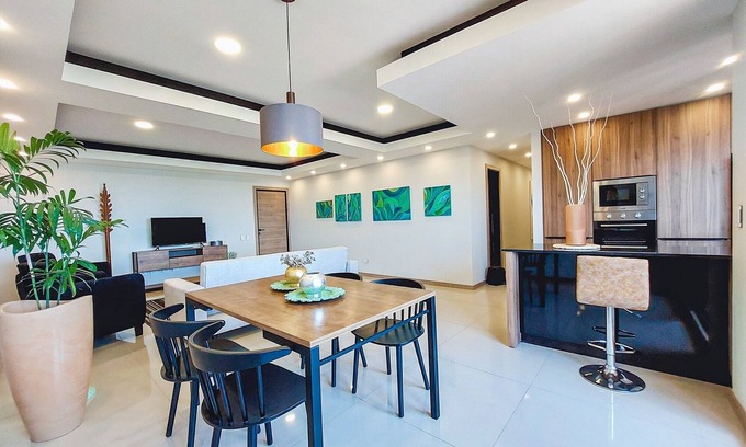 Santa Cruz Apartment | Luxurious and cozy brand new apartment!