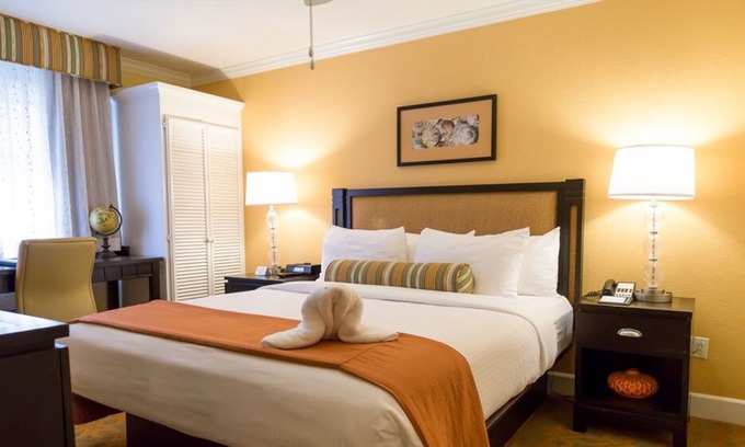 Carlsbad Village Other | Luxurious 1 bedroom, 1 bath condo - Carlsbad Inn Beach Resort! Best Rates!