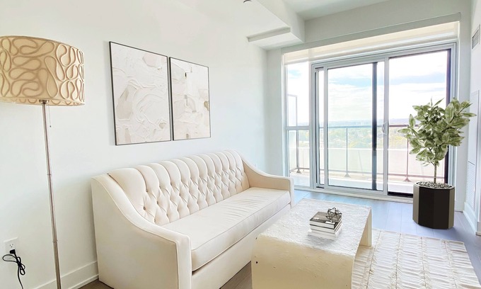 Downsview Condo | Luxurious 1 bedroom condominium