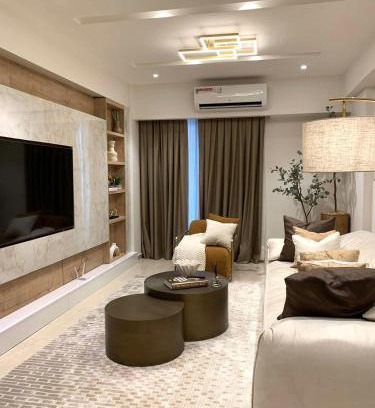 North Ridge Apartment | Luxurious 1BD Solaris