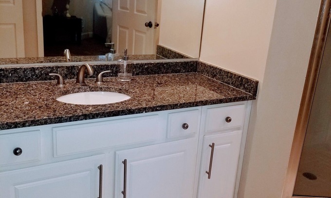 Buckhead Heights Condo | LUXURIOUS 2 BEDROOM/2 BATH CONDO
