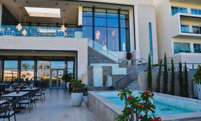 Ad-Dab'ah Apartment | Luxurious 2-BR Sea view Address Beach Marassi