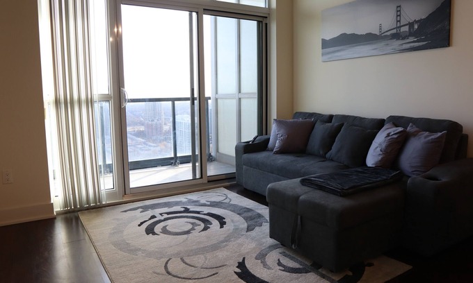 Willowdale Apartment | Luxurious 2BR 1Bath Condo in North York