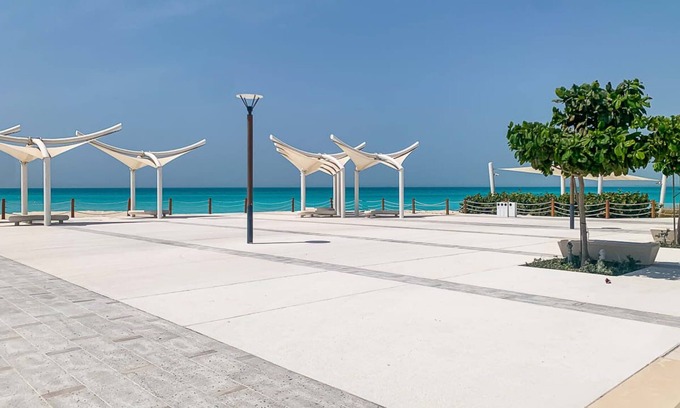 Saadiyat Cultural District Apartment | Luxurious 2BR Beachfront Apt in Al Saadiyat!