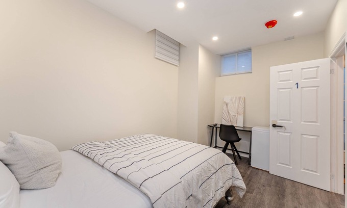 Oakville House | Luxurious 3-Bedroom Basement ensuite! Your Dream Space Awaits You in Oakville!
