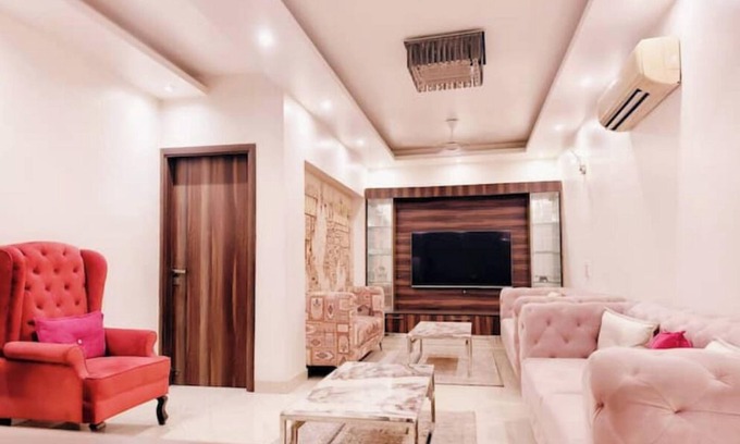 Greater Kailash I Apartment | Luxurious 3BHK Apartment in GK 1 M Block Market by HostMyStaynn