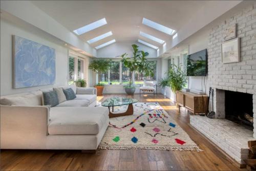 Springs House | Luxurious 3BR 3 Baths Cottage in East Hamptons