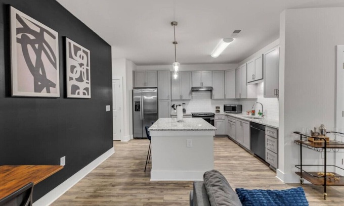 Hayes Apartment | Luxurious 3BR King Suite—Mins to Downtown Durham!