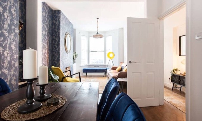Ormeau House | Luxurious 4-Bed Townhouse in the Heart of Belfast