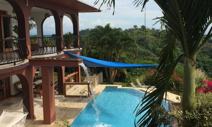 Manuel Antonio Villa | Luxurious 4 Bedroom Eco Friendly Mountain Estate with Gorgeous Ocean Views