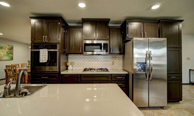 Woodward House | Luxurious 4-bedroom w/pool table & outdoor bar
