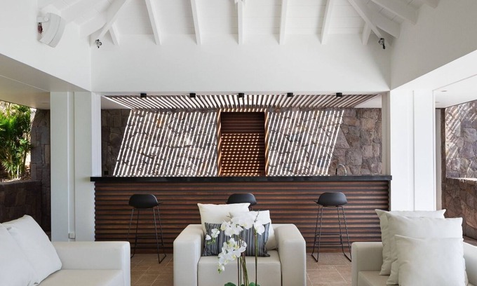 Morne Criquet Villa | Luxurious 7 BDRM Villa w Ocean Views
