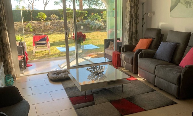 Mijas Apartment | Luxurious air-conditioned and heated apartment Mijas Costa 100m from the sea.