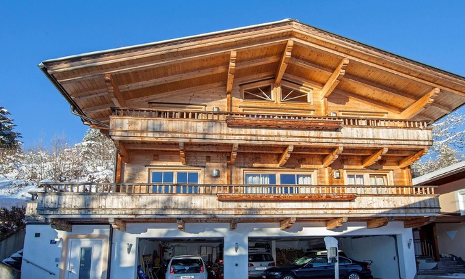 Brixen im Thale Apartment | Luxurious apartment in a charming wooden house