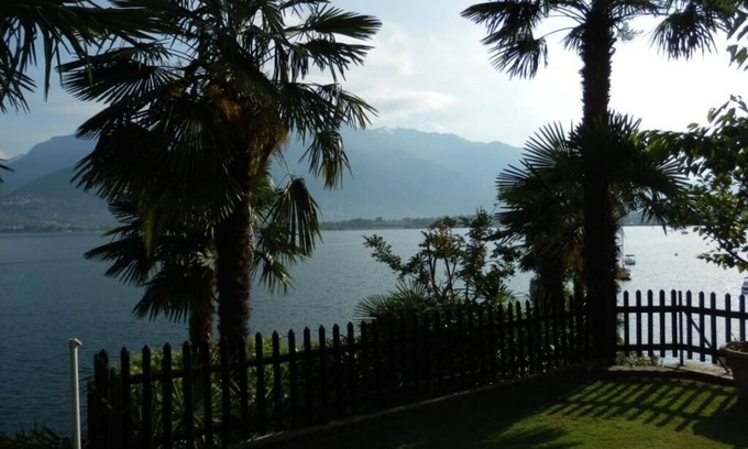 Vira Condo | Luxurious apartment with private beach on Lake Maggiore