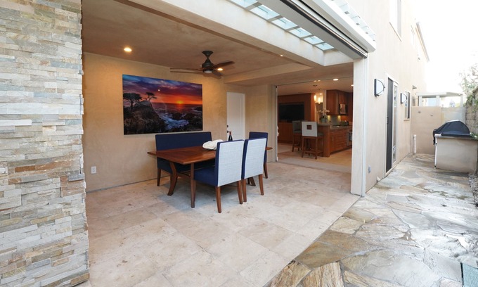 Del Mar House | Luxurious Beach House, Steps to the Sand and Freshly Updated throughout