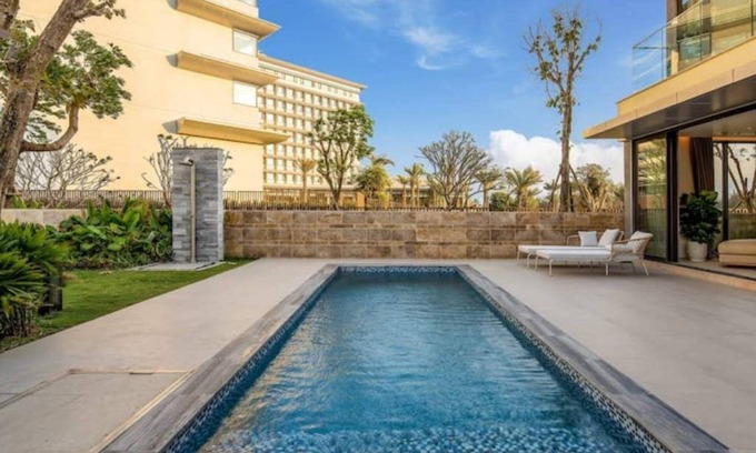 Dien Ban Villa | Luxurious beach Villa with pool & daily breakfast
