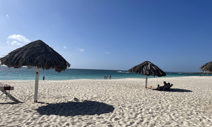 Oranjestad-West Condo | Luxurious Beachfront 2-Bedroom/2 Bath Condo - Eagle Beach