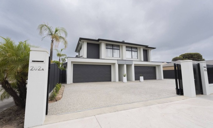 Grange House | Luxurious Brand New Home