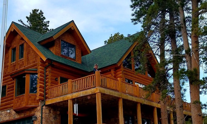 Crystal Lake Cabin | Luxurious Cabin Located In Northwest Colorado, USA