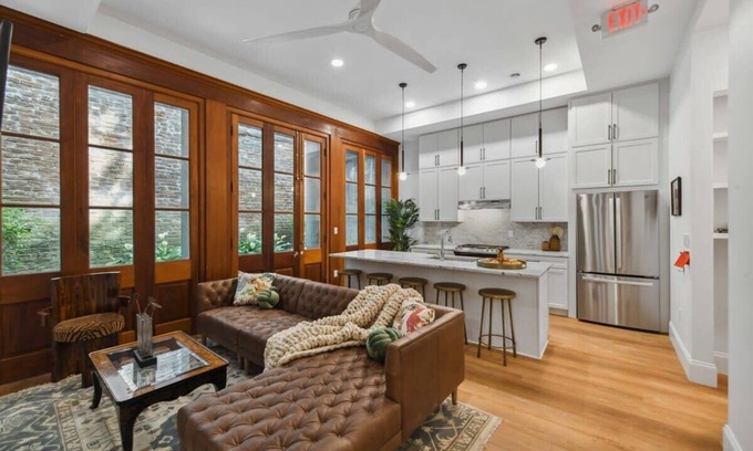 Central Business District Hotel | Luxurious CBD Units Near French Quarter