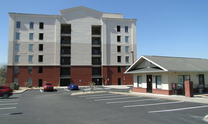 Sevierville Condo | Luxurious Condo, Riverfront w/Mountain Views, 1/4 mile from Tanger Outlet Mall