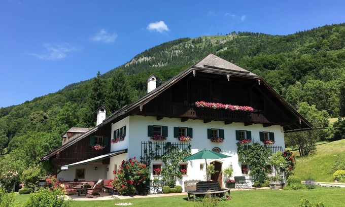 Laakirchen House | Luxurious country house, Sound of Music style above Salzburg