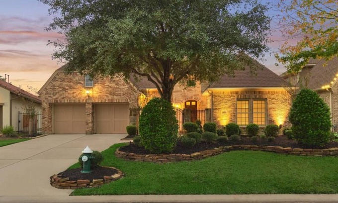 Indian Springs House | Luxurious & Cozy. Relax with the whole family in this peaceful gated community