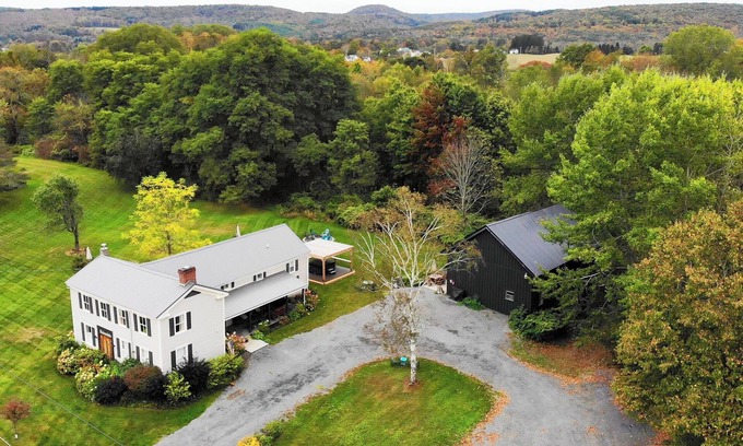 Cooperstown House | Luxurious Estate in Cooperstown, NY -3.2 miles from the Cooperstown Dreams Park