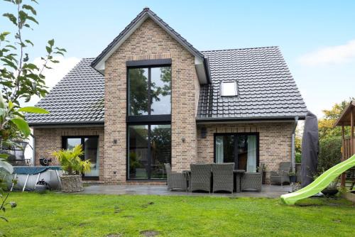 Tornesch House | Luxurious Family House