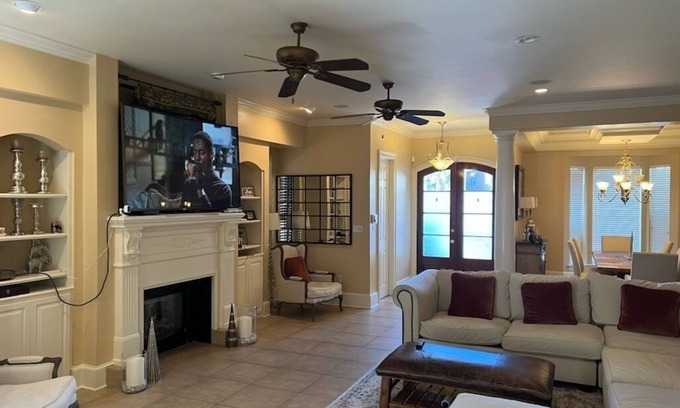 Harvey House | Luxurious Gated Retreat Minutes from Downtown