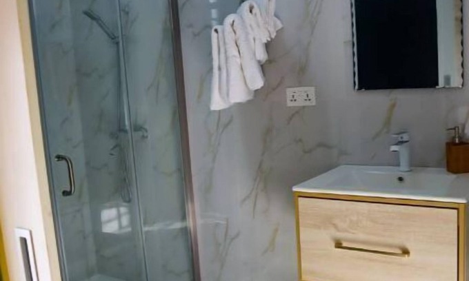 Osu Klottey Apartment | Luxurious Unit In Martha's Place Ghana: #7