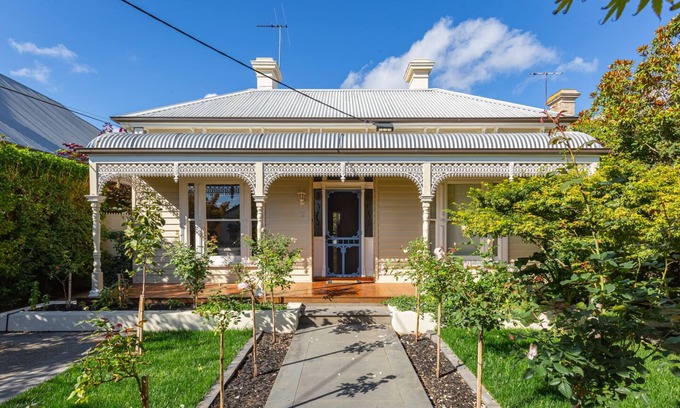 Moonee Ponds House | Luxurious heritage home with gorgeous garden in central Moonee Ponds