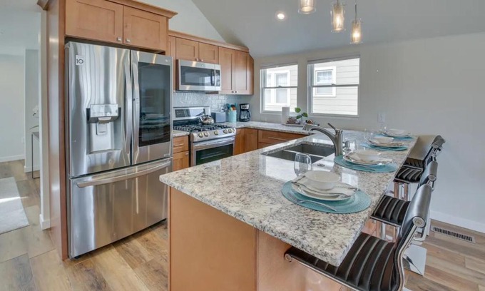 Rapid City House | Luxurious Historic Renovated Bungalow DT Rapid City with Private Patio
