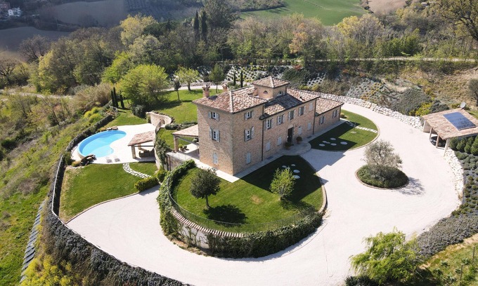 Castel Colonna House | Luxurious holiday home | 5 rooms The brands | Italy | Quiet location