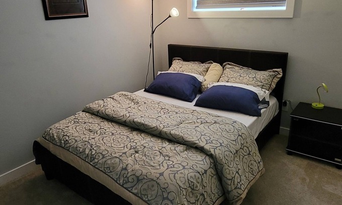 Airdrie House | Luxurious home away from home with AC in a quiet & Clean Neighborhood just 4 U