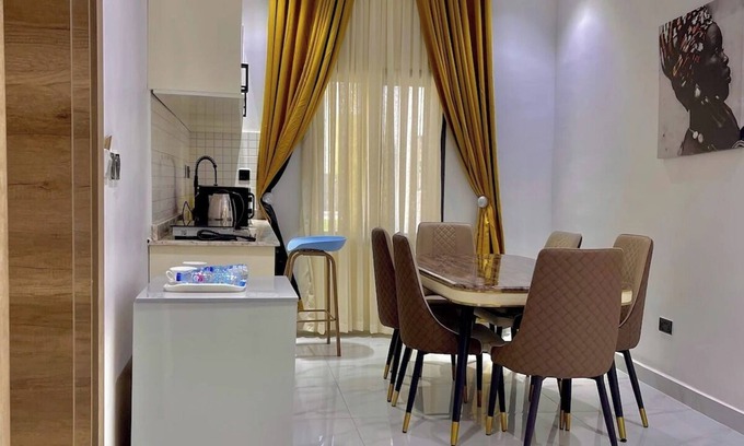 Kubacha Apartment | Luxurious hotel suites with fitness room, WiFi in superb Asokoro