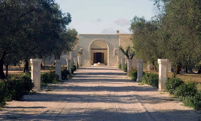 Carpignano Salentino Villa | Luxurious & spacious Masseria in stunning Puglia, Italy near large sandy beach