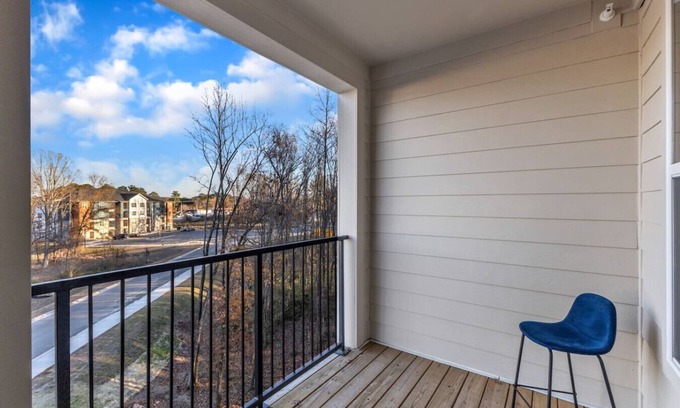 Hayes Apartment | Luxurious King 3BR Suite—Mins to Downtown Durham!