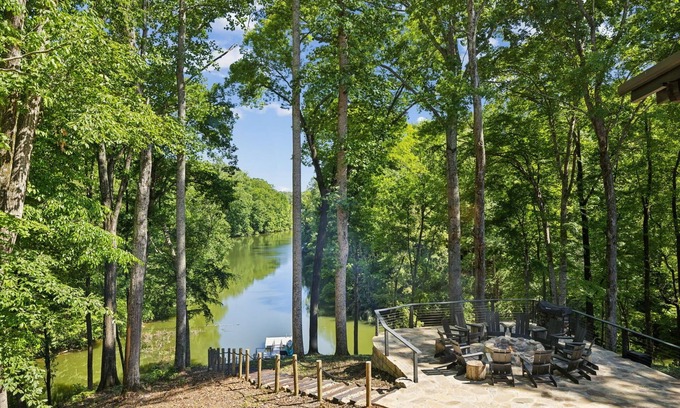 Estill Springs House | Luxurious lake house on Tim’s Ford Lake