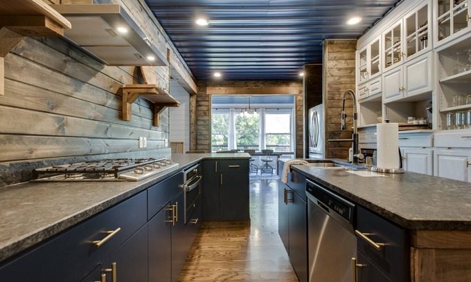 Ashland City House | Luxurious Lakeside Estate-Pool/Hot Tub/Sauna