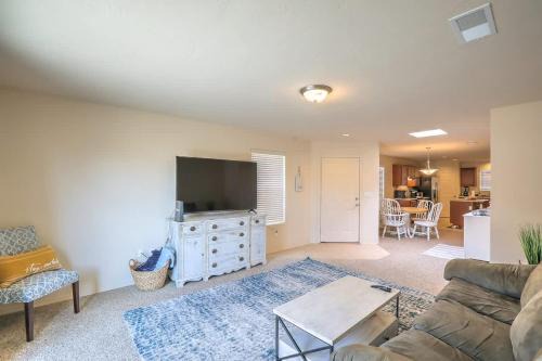 Alamogordo House | Luxurious Las Alturas 3BD 2BTH