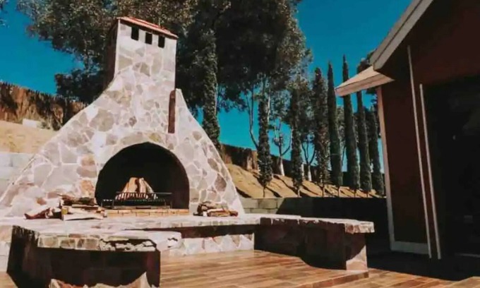 San Antonio de las Minas Cabin | Luxurious lodge/Vineyard/Pool in Baja's wine country
