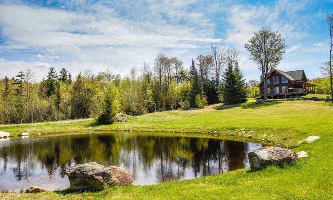 Wilmington House | Luxurious log home with stunning views