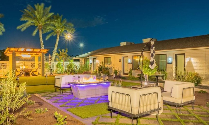 Phoenix College Apartment | Luxurious Midtown Phoenix Condo | Prime Location