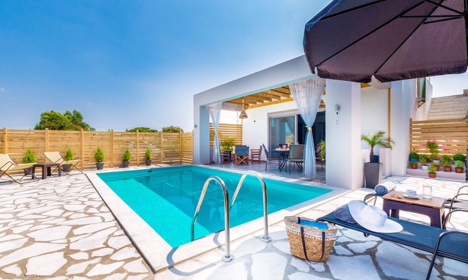 Afandou Villa | Luxurious Μodern Beachfront Villa with Private Swimming Pool ideal for Family