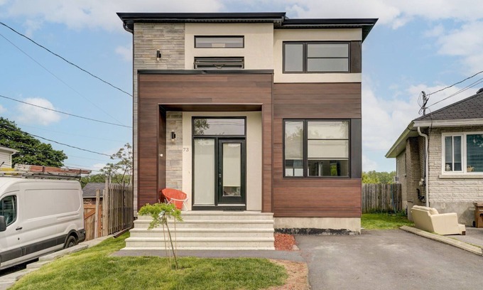 Downtown Gatineau Villa | 📍Luxurious modern 4 Bedroom free parking