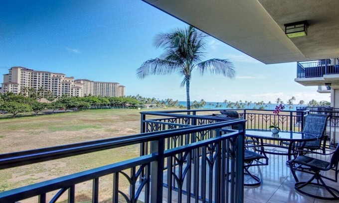Ko Olina Condo | Luxurious Ocean View Suite at Beach Villas Ko Olina Resort - O421 End Unit
