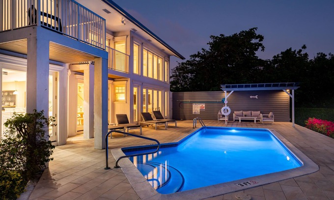 Grand Harbour Villa | Luxurious Oceanfront Villa El Oceano with Ocean views