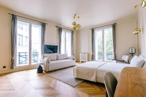 Quartier du Mail Apartment | Luxurious Paris Loft Near Opéra
